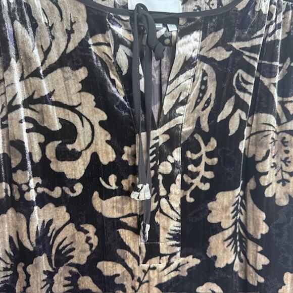 Faustine Luxurious Velvet Floral Peasant Blouse Large - Picture 6 of 14